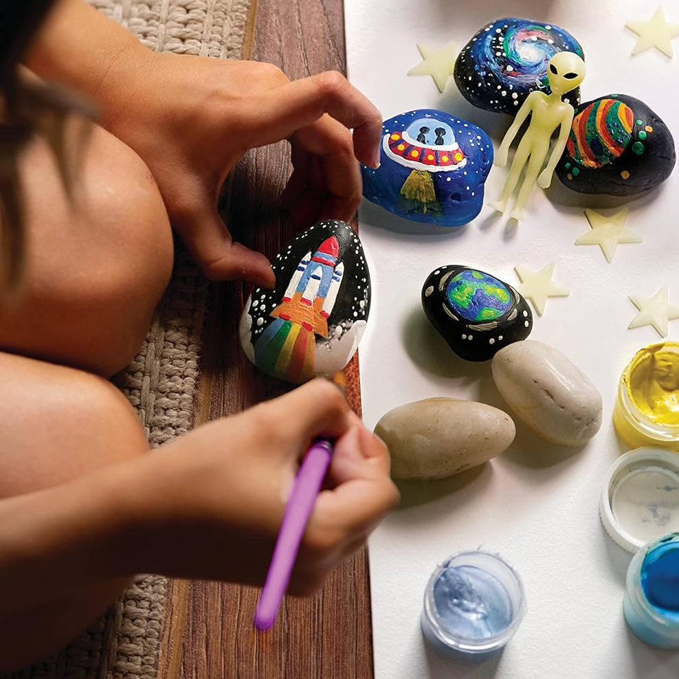 KidzMaker - Glow-in-the-Dark Space Rock Painting