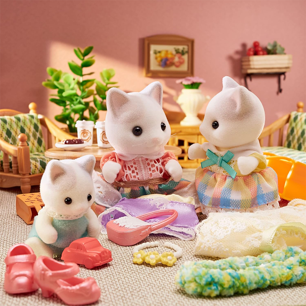 Latte Cat Family