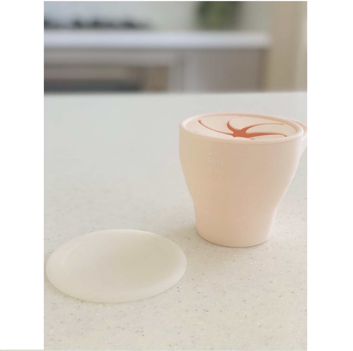 Collapsible Snack Cup with Lid - assorted