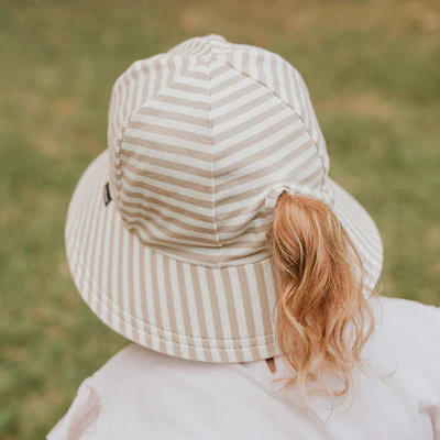 Ponytail Bucket Hat - Natural Stripe