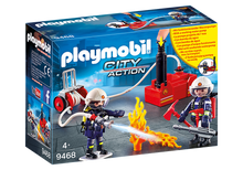 City Action - Firefighters with Water Pump 9468