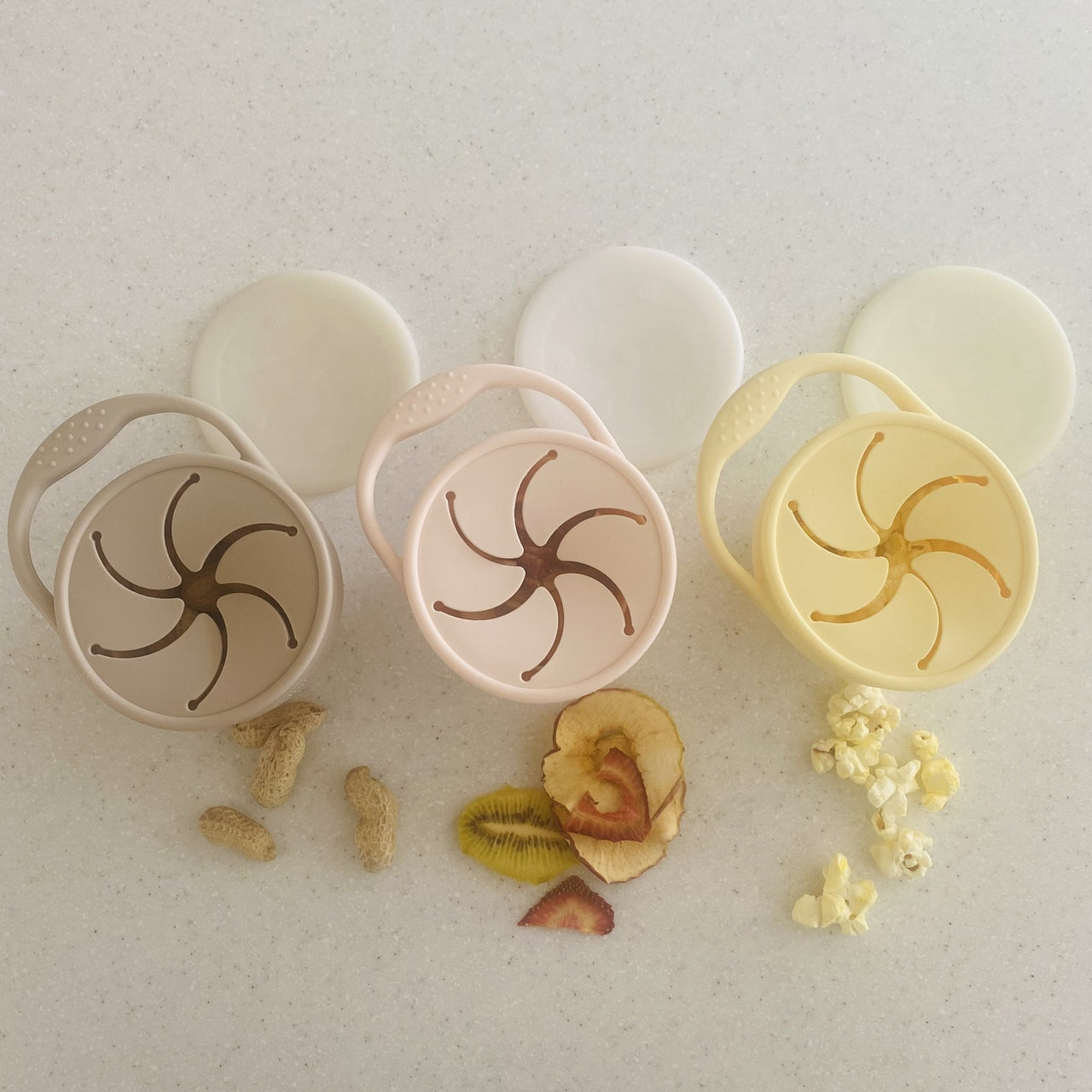 Collapsible Snack Cup with Lid - assorted